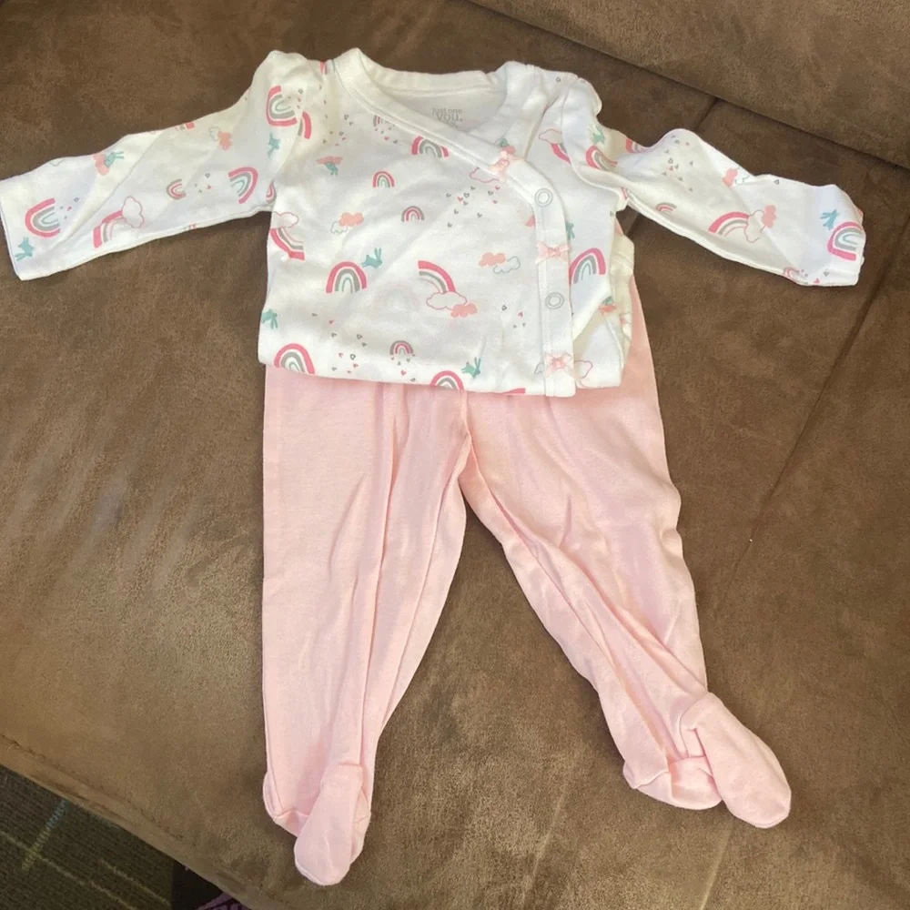Carters baby girl 2 piece footie outfit; size 6M